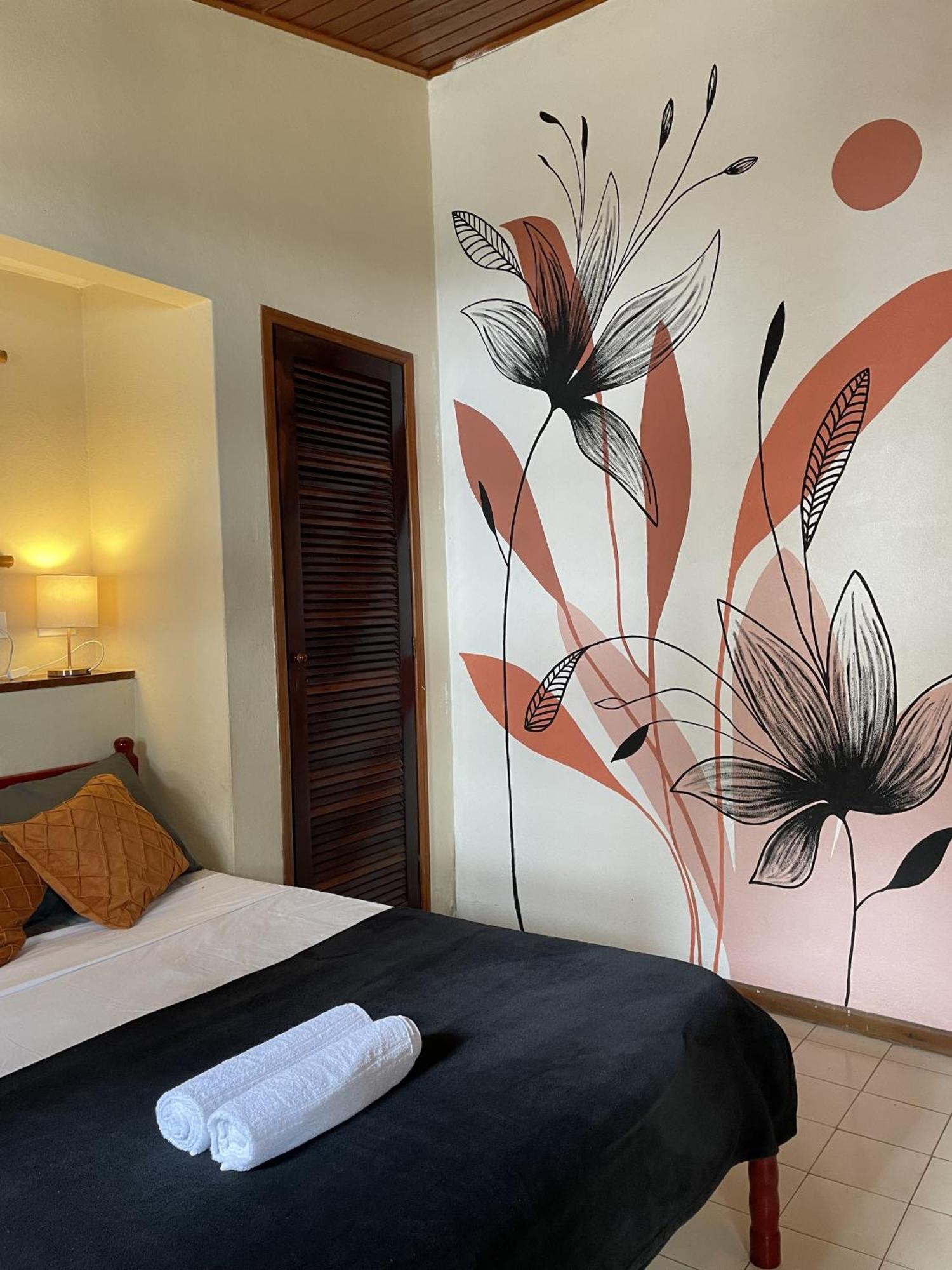 Ka'A Guest House Ubatuba Habitación foto